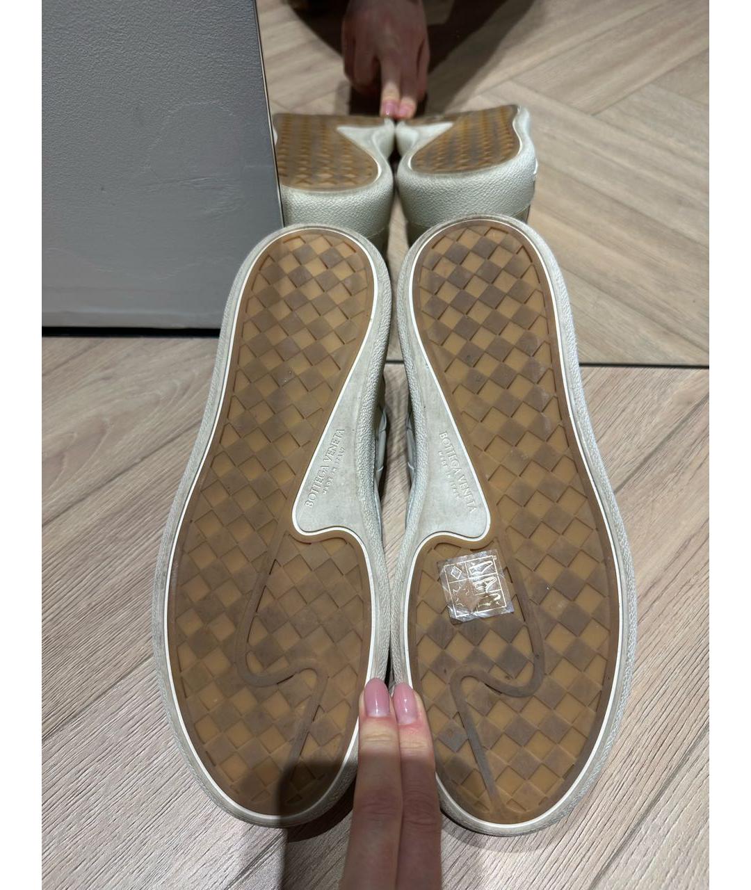 BOTTEGA VENETA Белые кожаные слипоны, фото 7