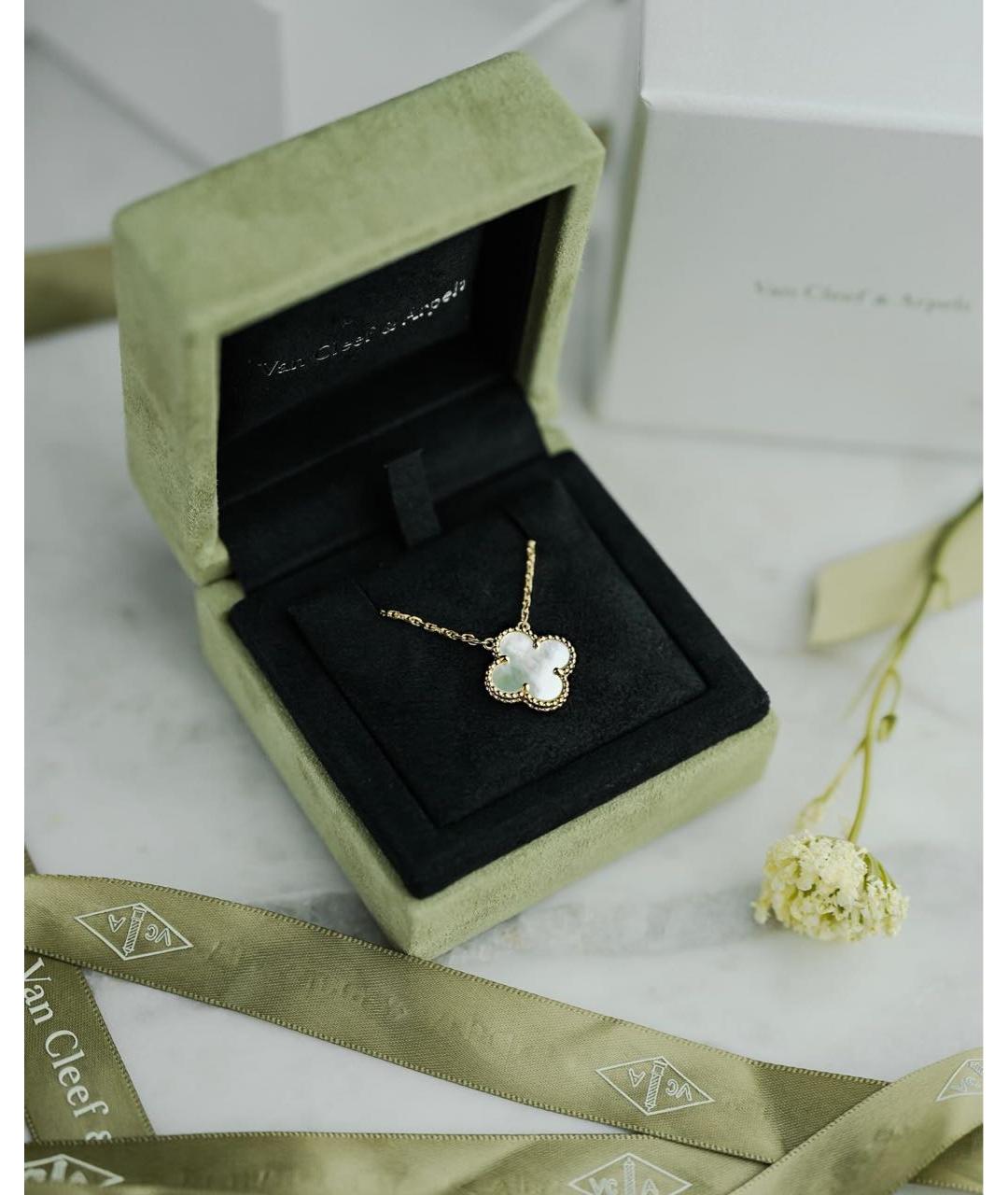 VAN CLEEF & ARPELS Белая цепочка/подвеска из желтого золота, фото 3