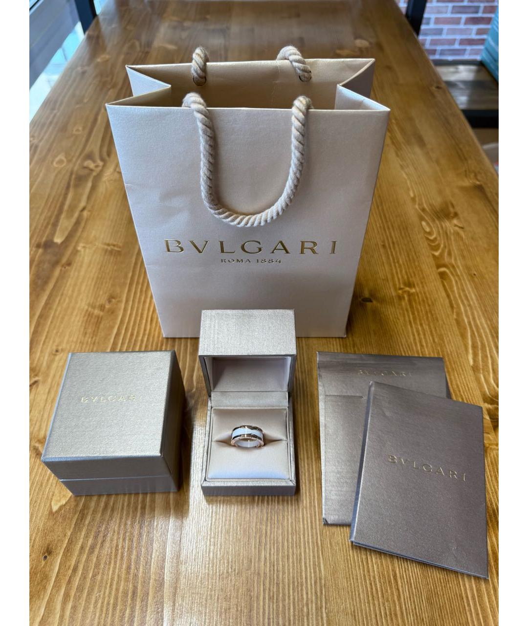 BVLGARI Белое кольцо из розового золота, фото 3
