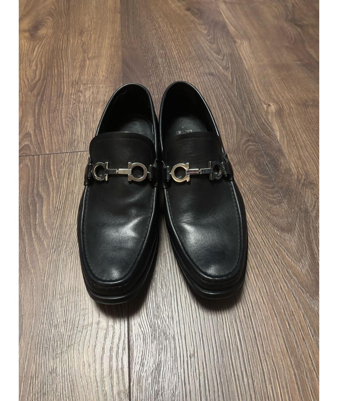 FERRAGAMO Черные кожаные лоферы, фото 3