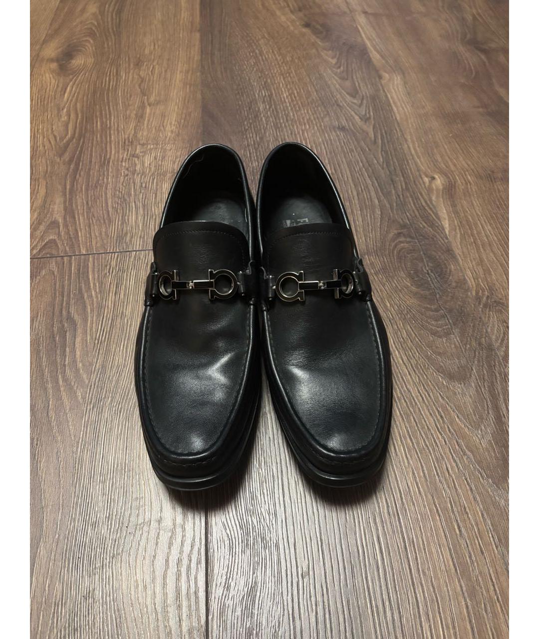 FERRAGAMO Черные кожаные лоферы, фото 2