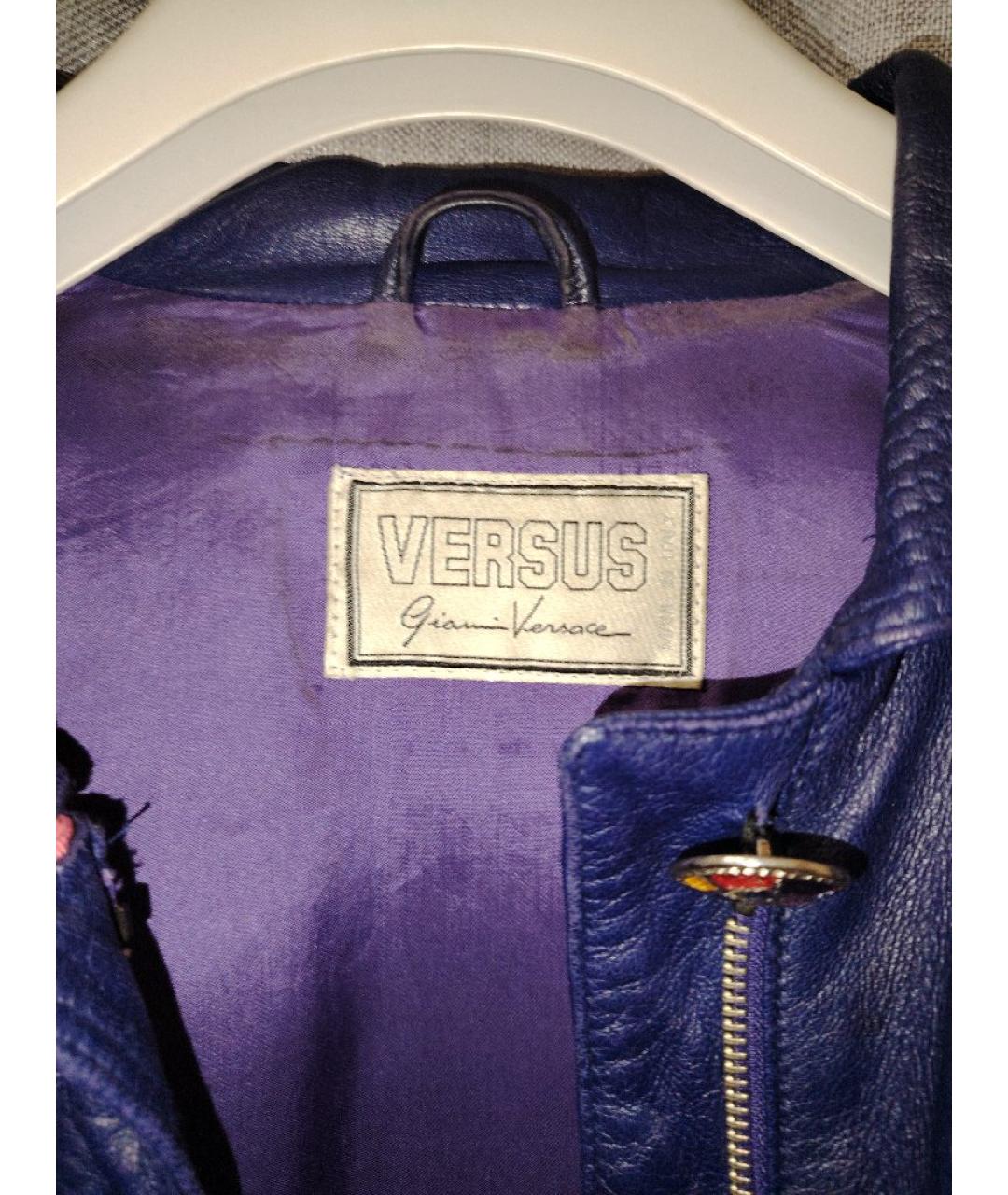 VERSUS VERSACE Фиолетовая куртка из экзотической кожи, фото 3