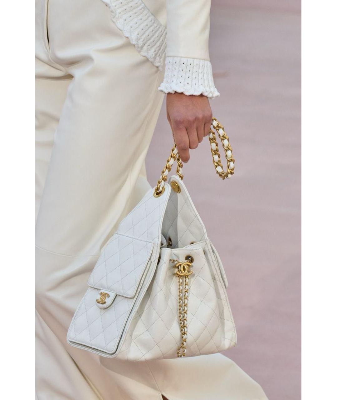 CHANEL Белая кожаная сумка тоут, фото 2