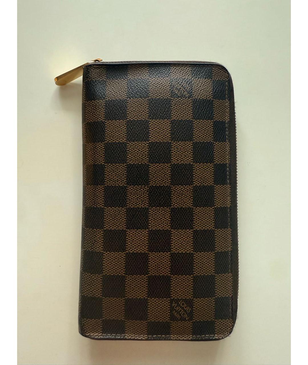 LOUIS VUITTON Коричневый кошелек, фото 9
