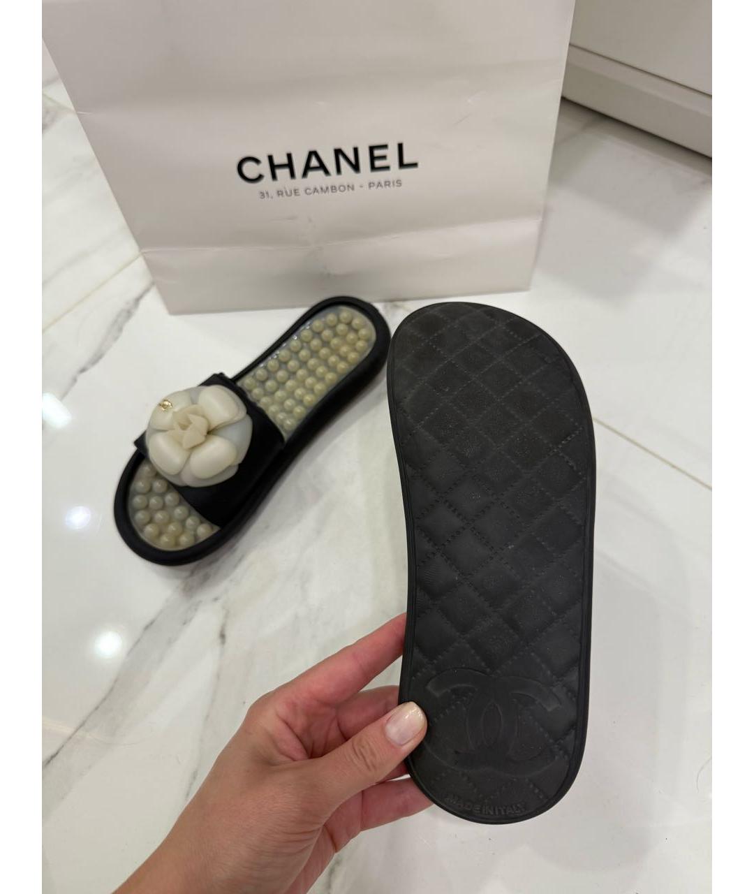 CHANEL Черные резиновые шлепанцы, фото 6