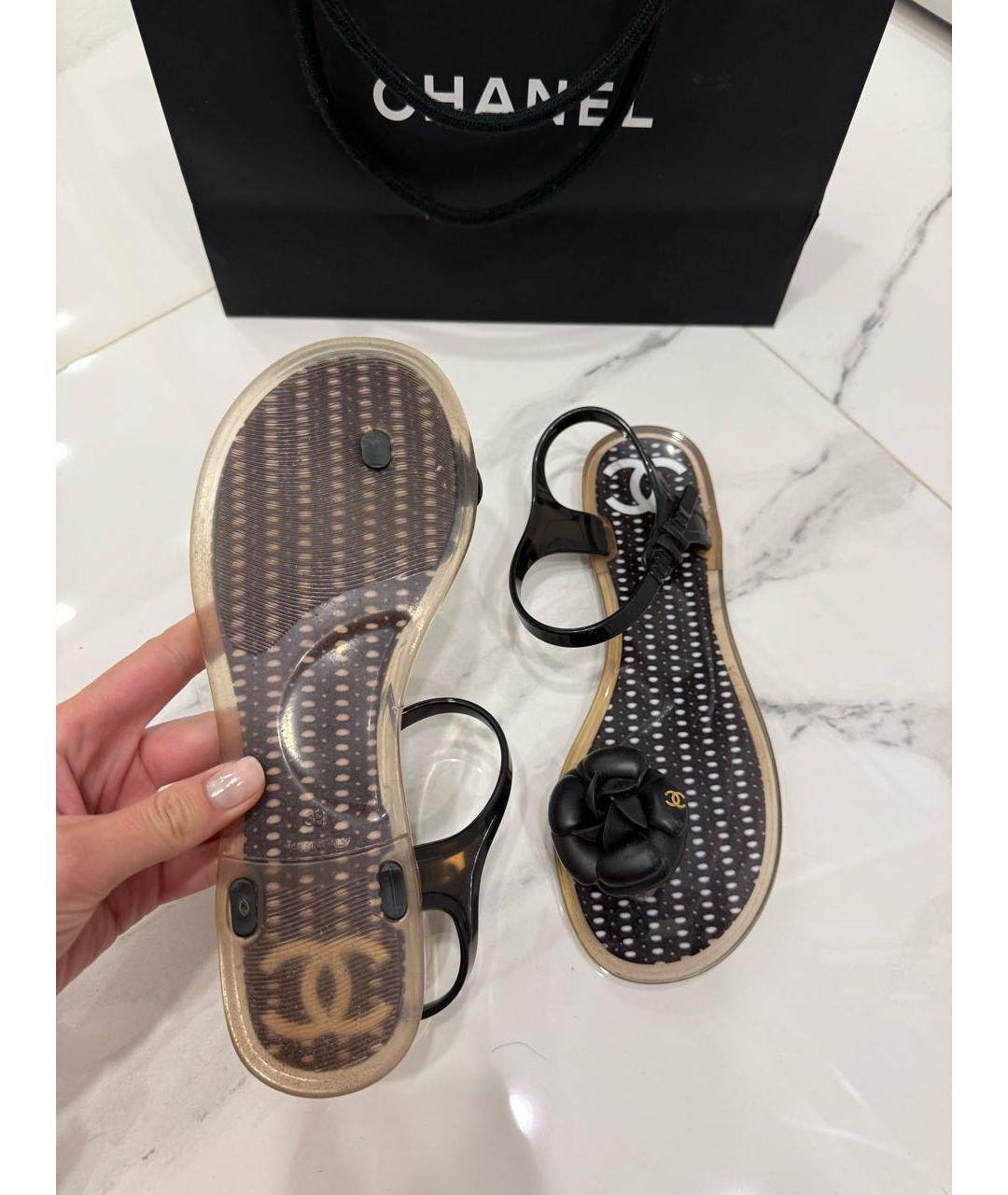 CHANEL Черные резиновые сандалии, фото 8