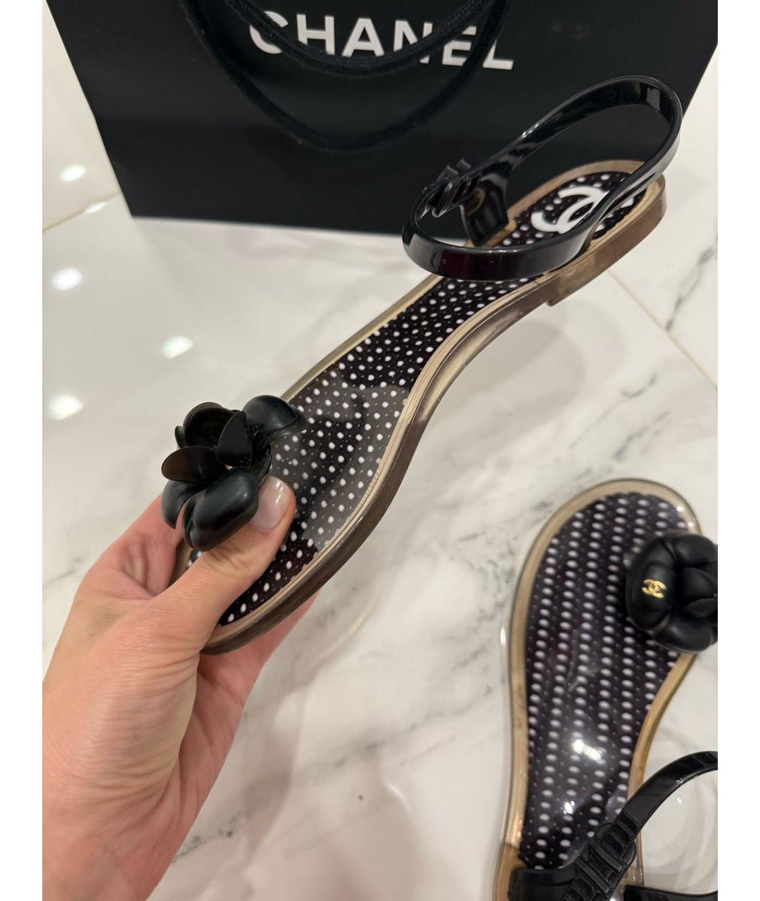 CHANEL Черные резиновые сандалии, фото 7