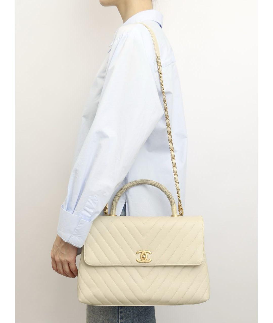 CHANEL Белая кожаная сумка с короткими ручками, фото 8