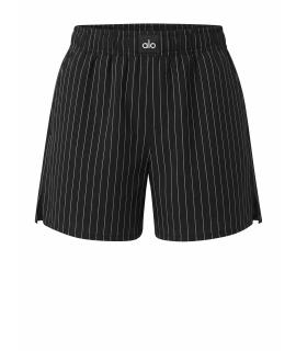 ALO YOGA Спортивные брюки и шорты