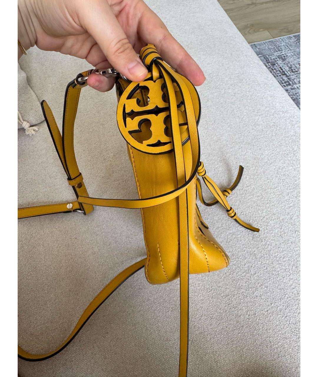 TORY BURCH Желтая кожаная сумка через плечо, фото 3