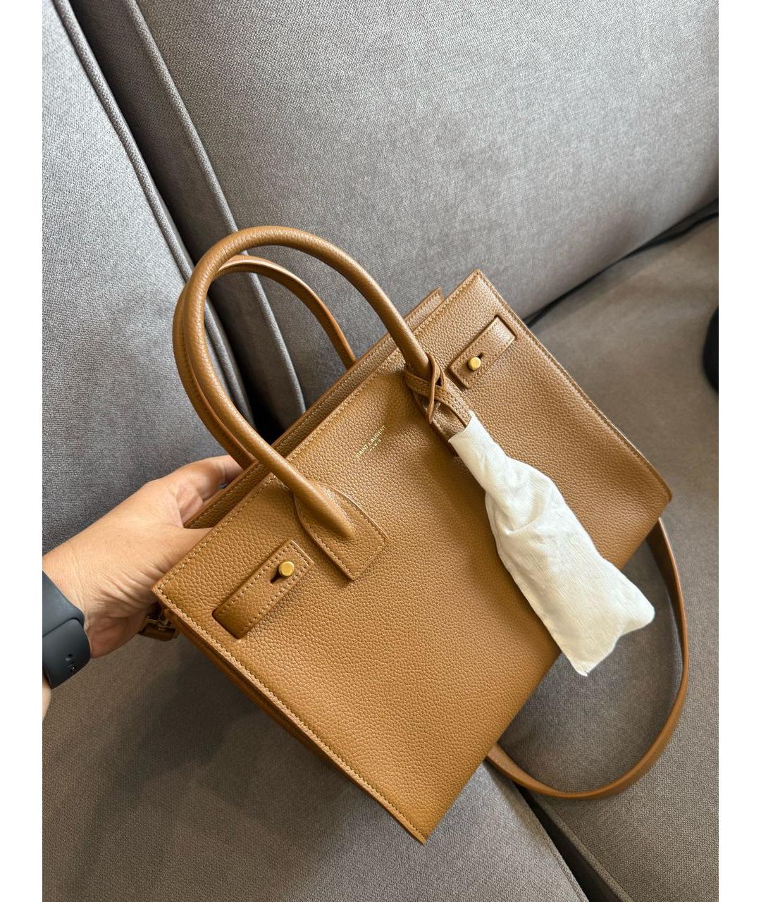 SAINT LAURENT Коричневая кожаная сумка с короткими ручками, фото 6