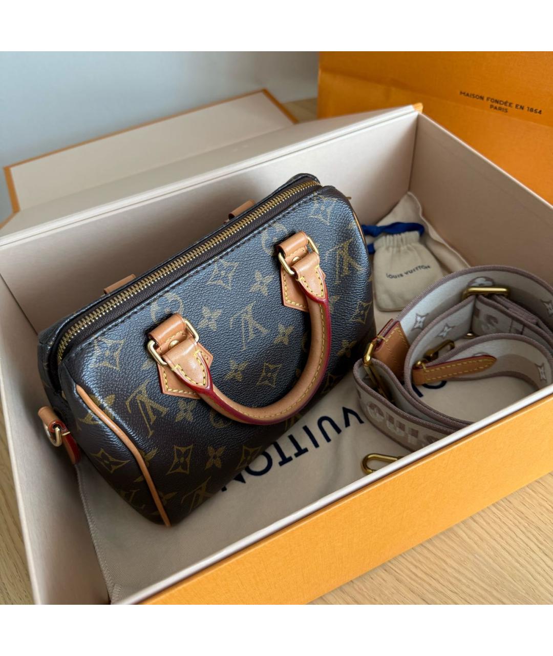 LOUIS VUITTON Коричневая сумка через плечо, фото 3
