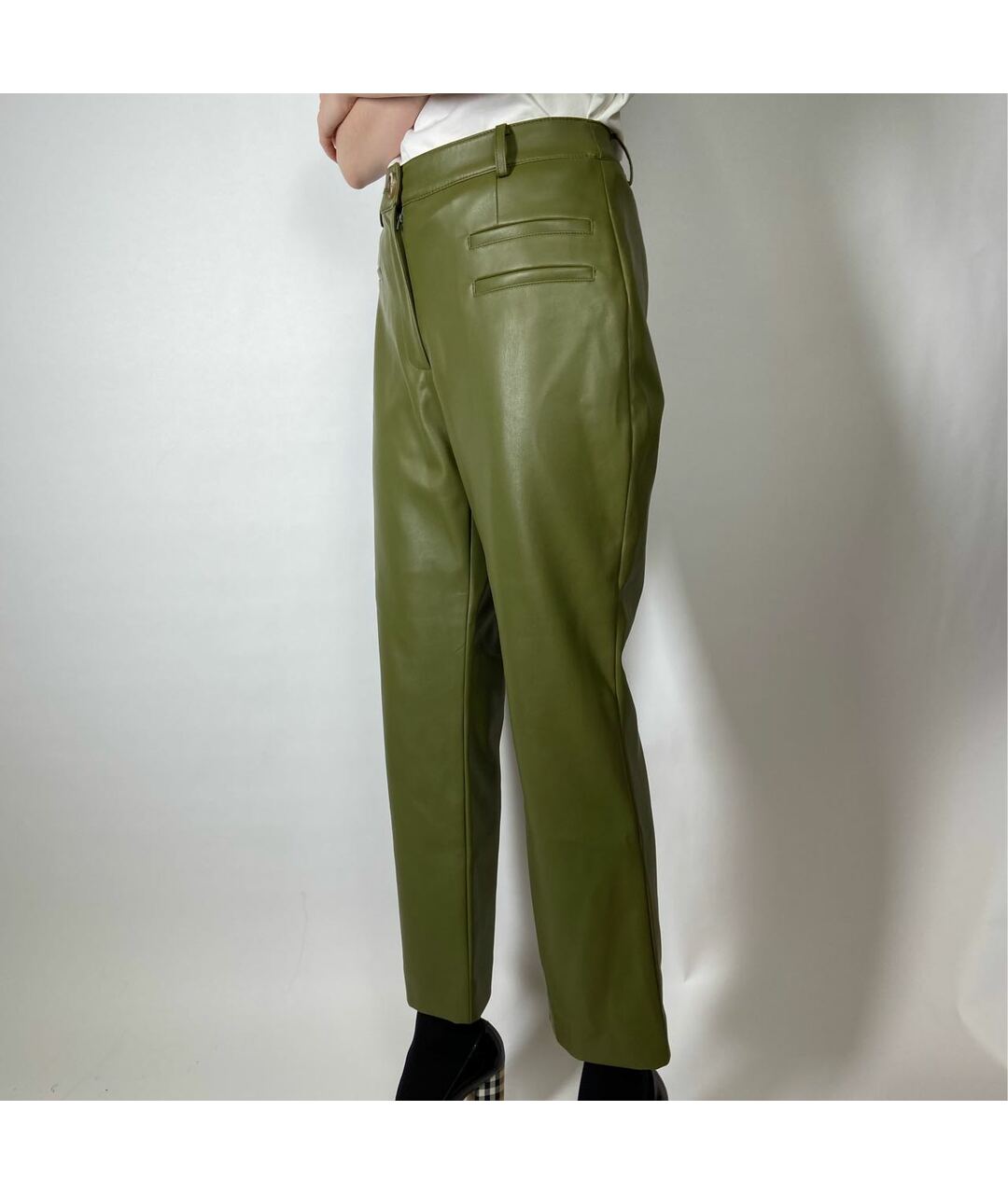 REJINA PYO Зеленые кожаные прямые брюки, фото 3