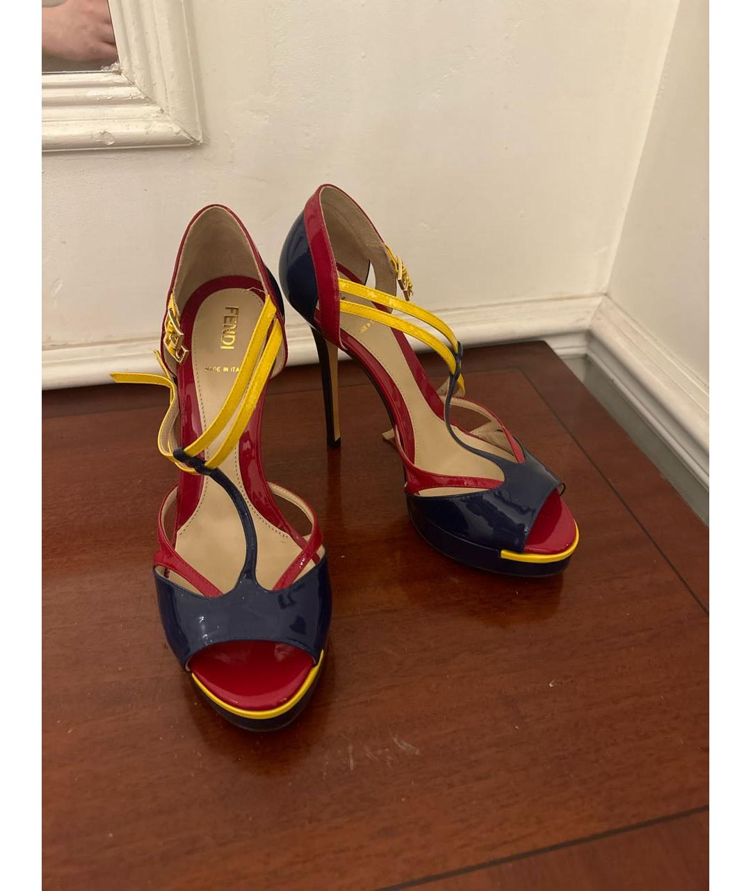 FENDI Мульти босоножки из лакированной кожи, фото 6