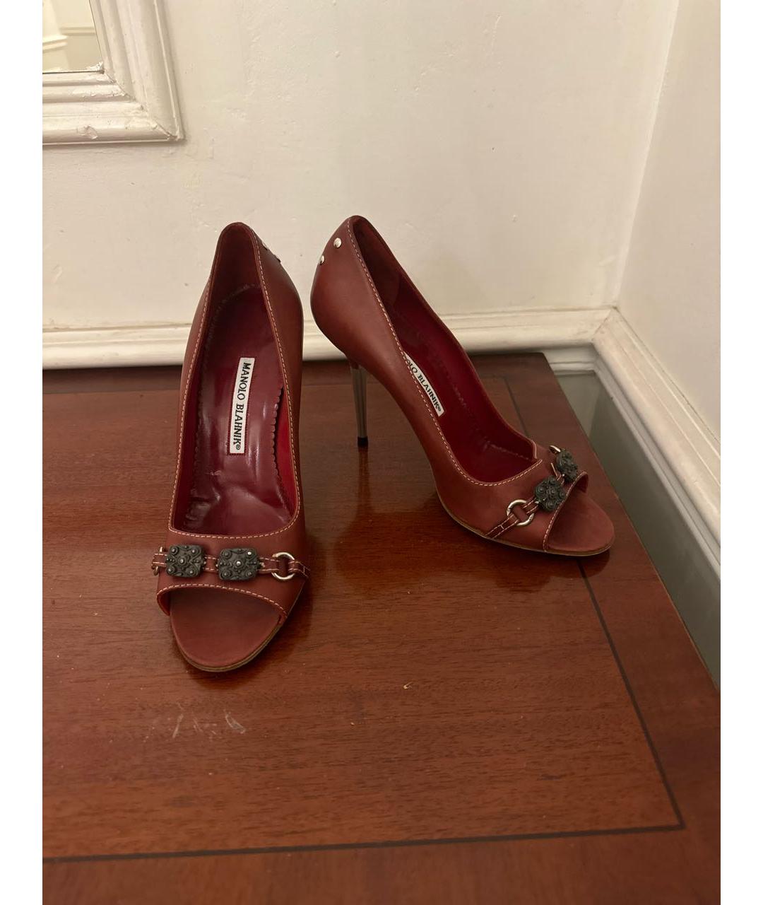 MANOLO BLAHNIK Бордовые кожаные туфли, фото 5