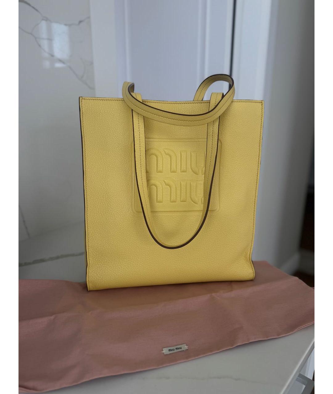 MIU MIU Желтая кожаная сумка тоут, фото 6