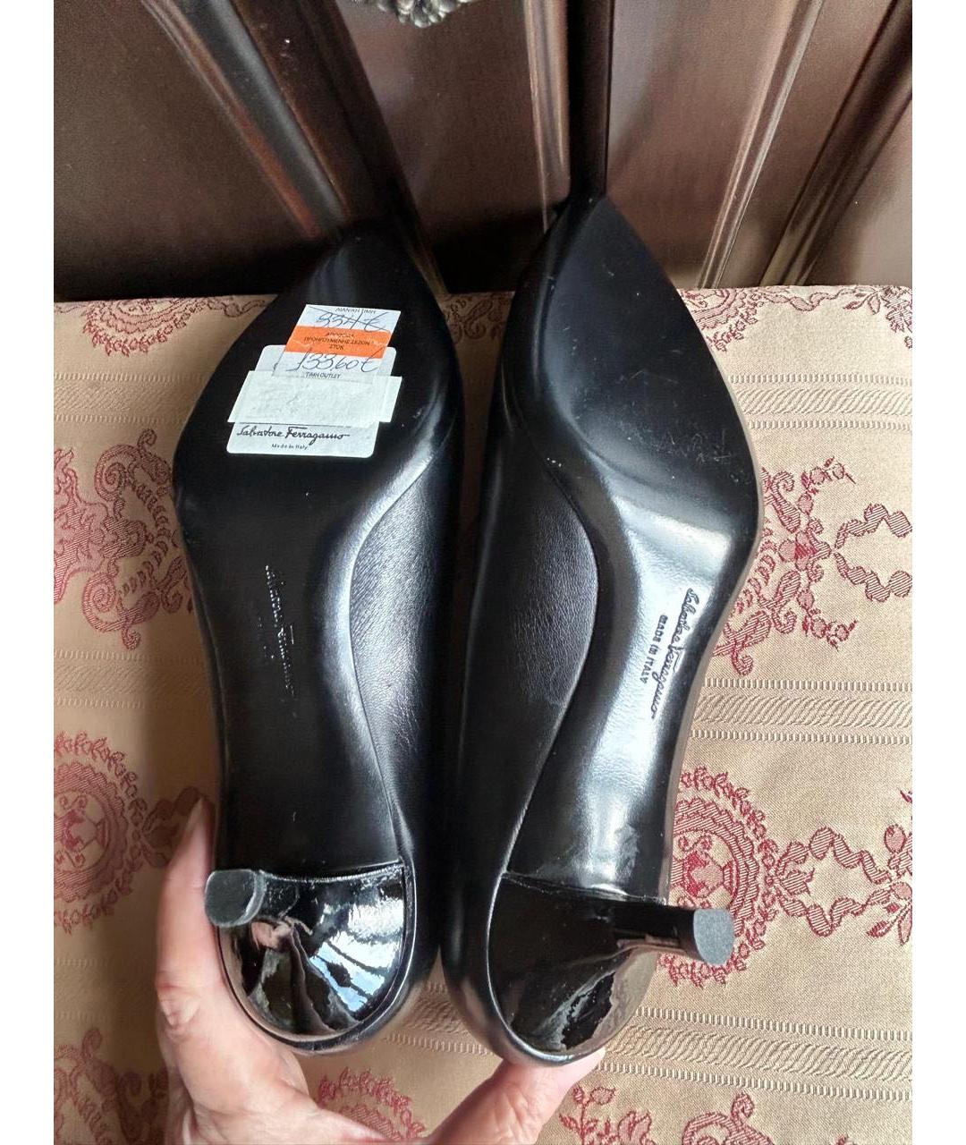 FERRAGAMO Черные кожаные лодочки на низком каблуке, фото 3