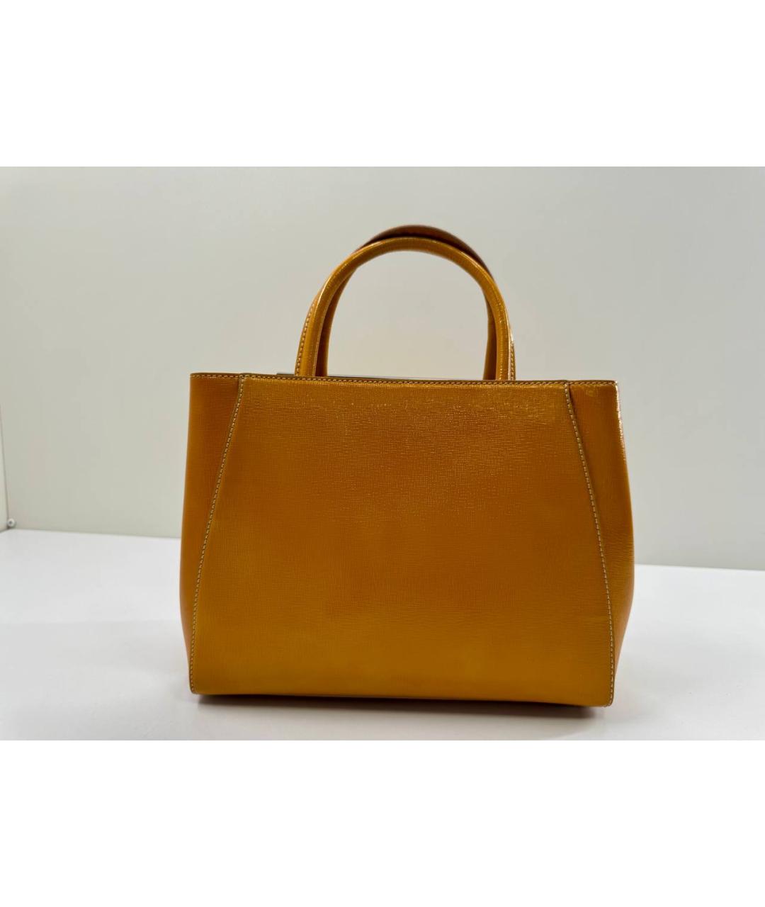 FENDI Оранжевая сумка тоут из лакированной кожи, фото 5
