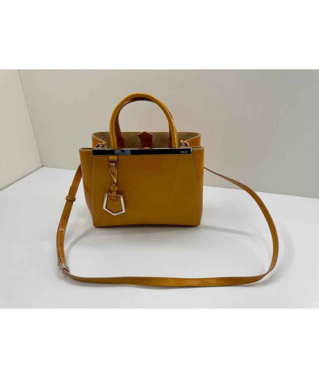 FENDI Оранжевая сумка тоут из лакированной кожи, фото 6