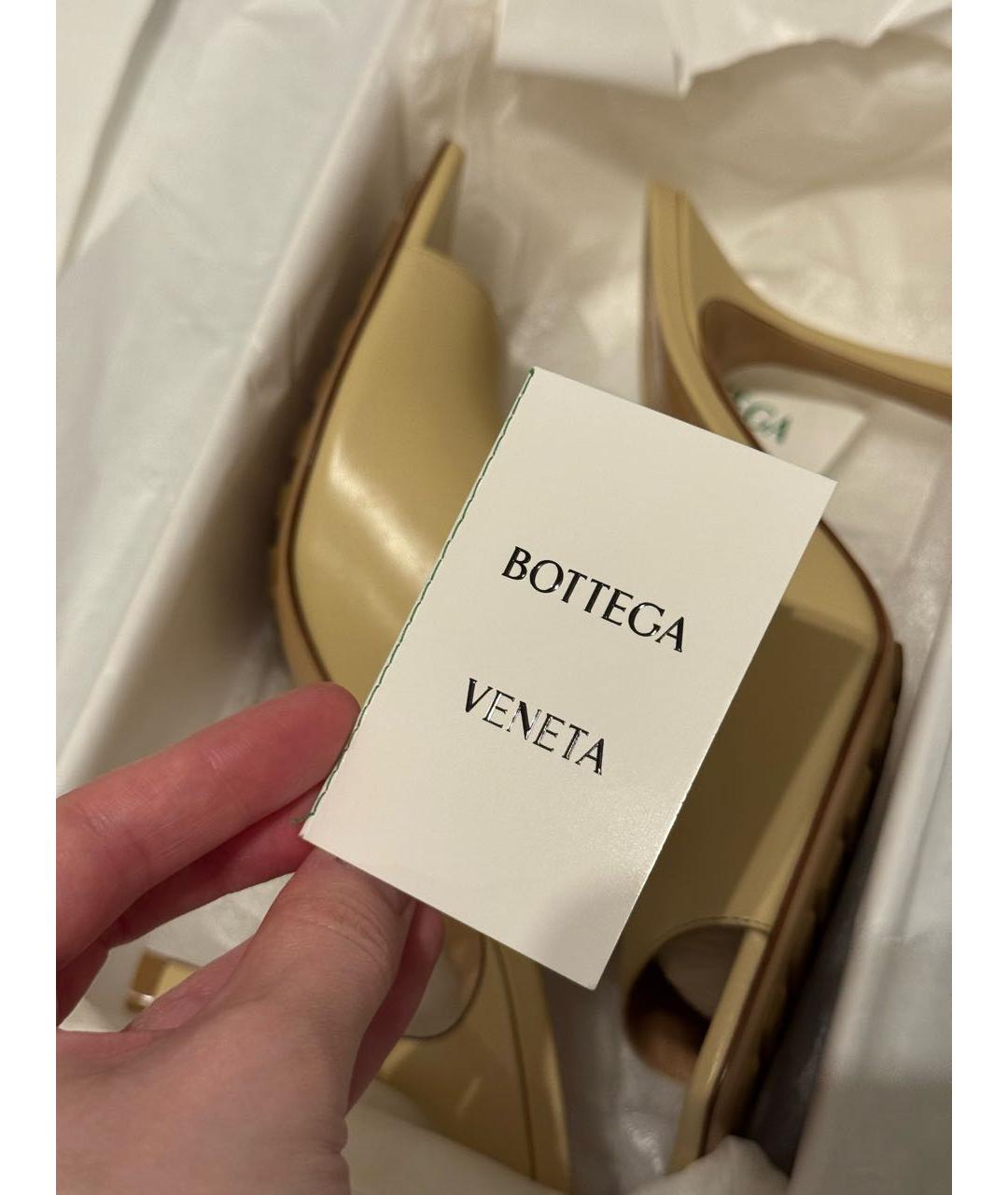 BOTTEGA VENETA Бежевые кожаные мюли, фото 8