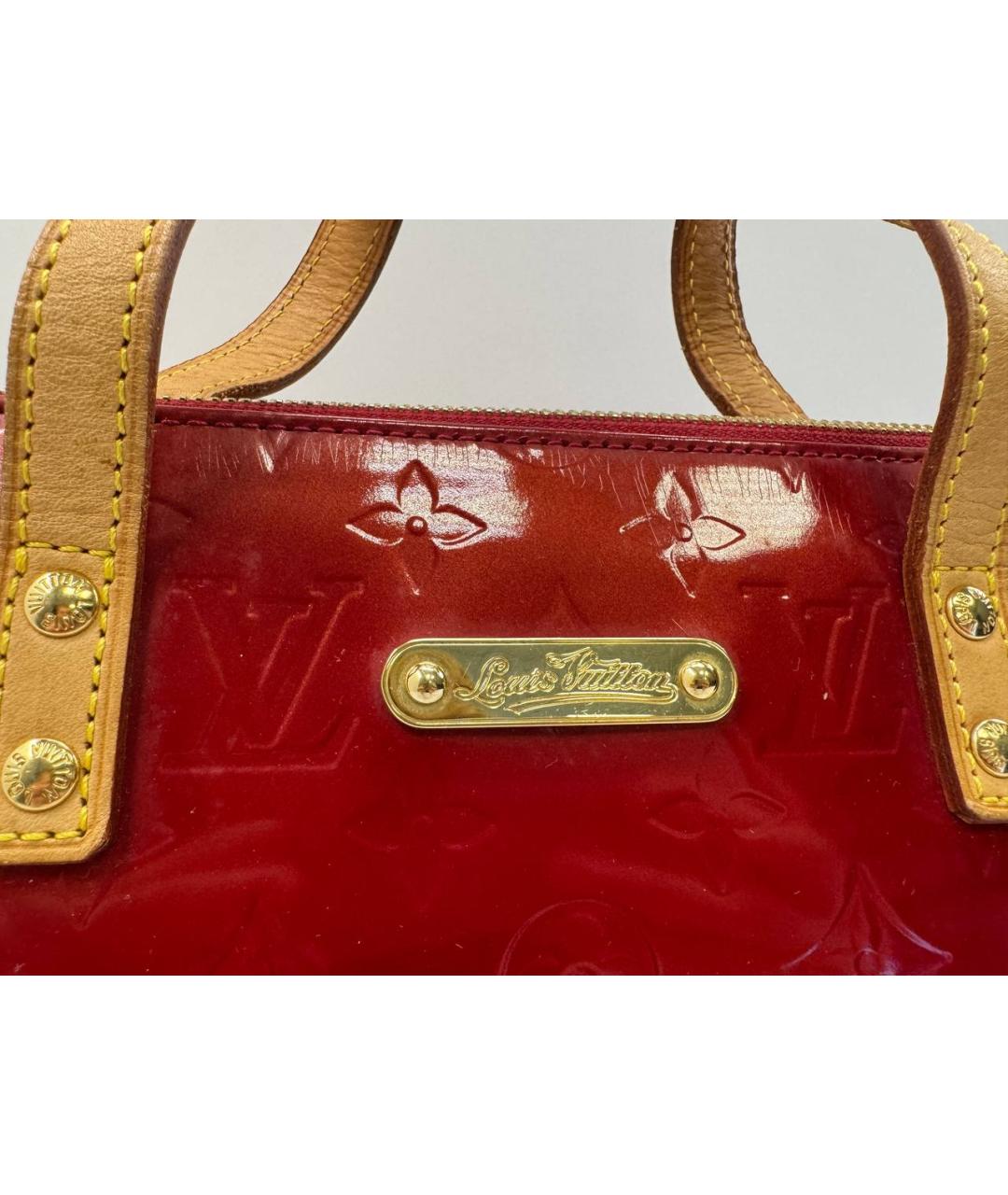 LOUIS VUITTON Красная сумка с короткими ручками из лакированной кожи, фото 3