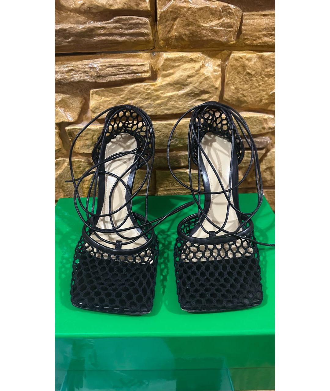 BOTTEGA VENETA Черные кожаные босоножки, фото 2