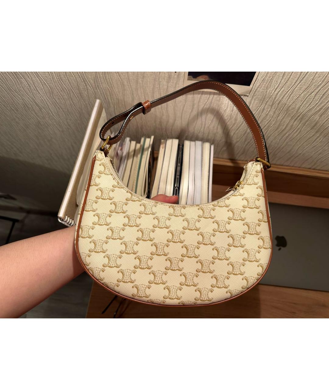 CELINE Бежевая кожаная сумка с короткими ручками, фото 7