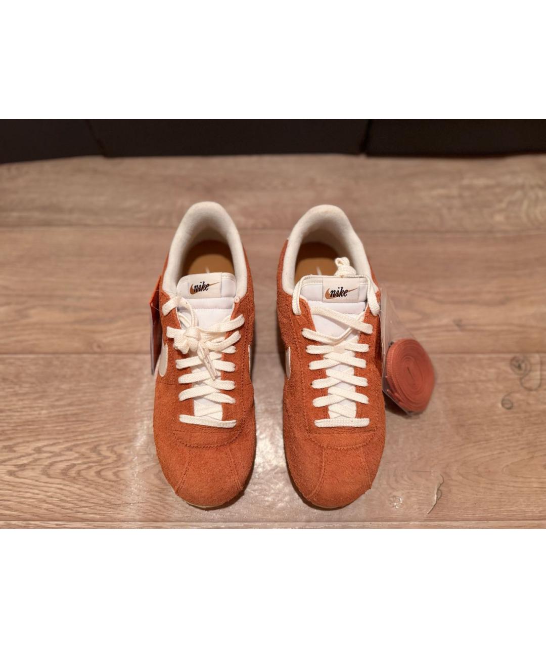 NIKE Оранжевое низкие кроссовки / кеды, фото 3