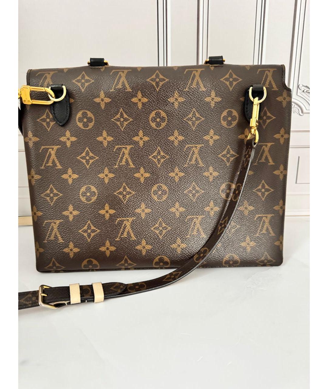 LOUIS VUITTON Коричневая кожаная сумка с короткими ручками, фото 2
