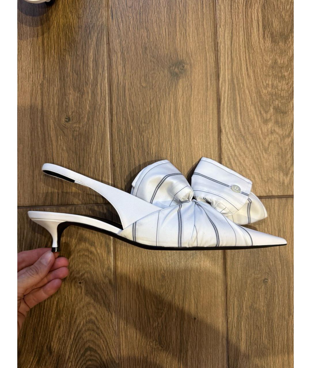 BALENCIAGA Белые кожаные лодочки на низком каблуке, фото 8