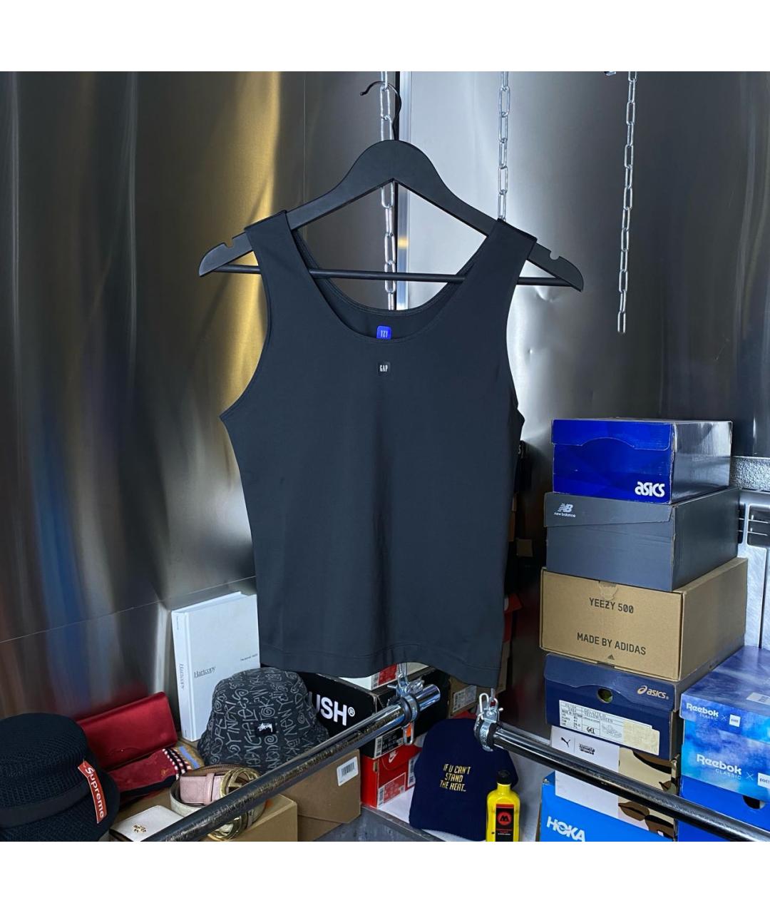 YEEZY Черная хлопко-эластановая майка, фото 3