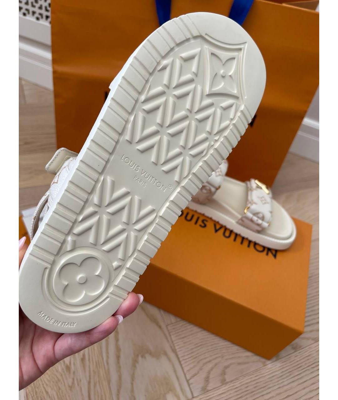 LOUIS VUITTON Белые кожаные босоножки, фото 3