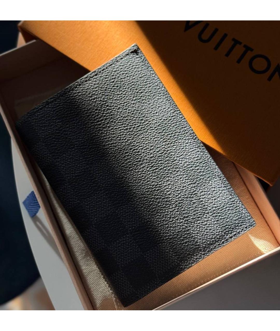 LOUIS VUITTON Серый кожаный кошелек, фото 3