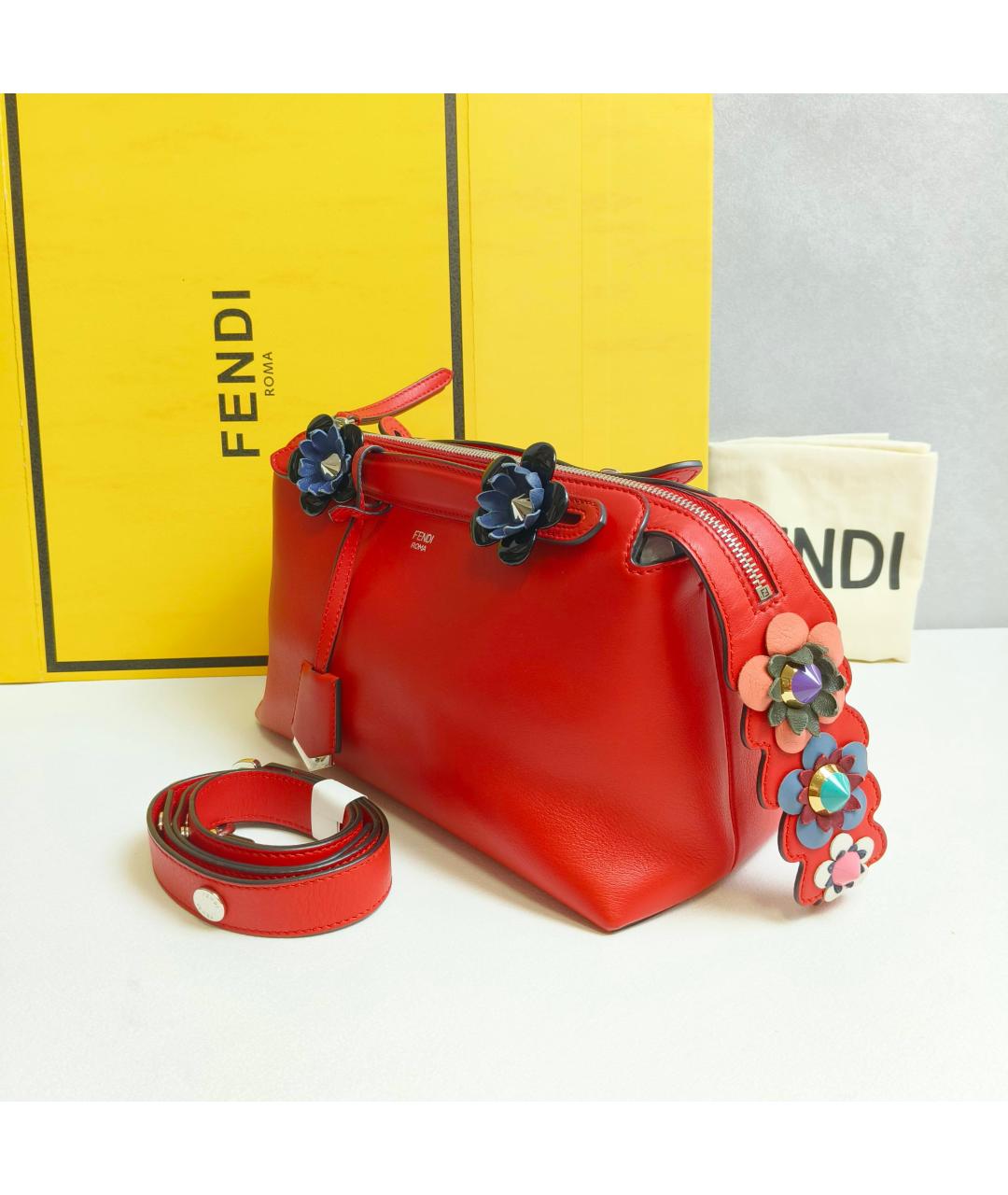FENDI Красная кожаная сумка через плечо, фото 3