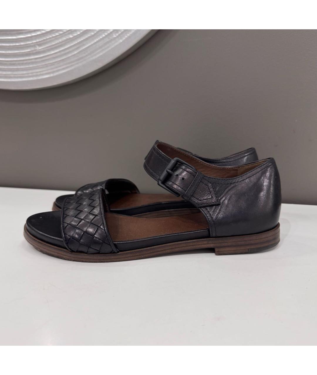 BOTTEGA VENETA Черные кожаные сандалии, фото 9
