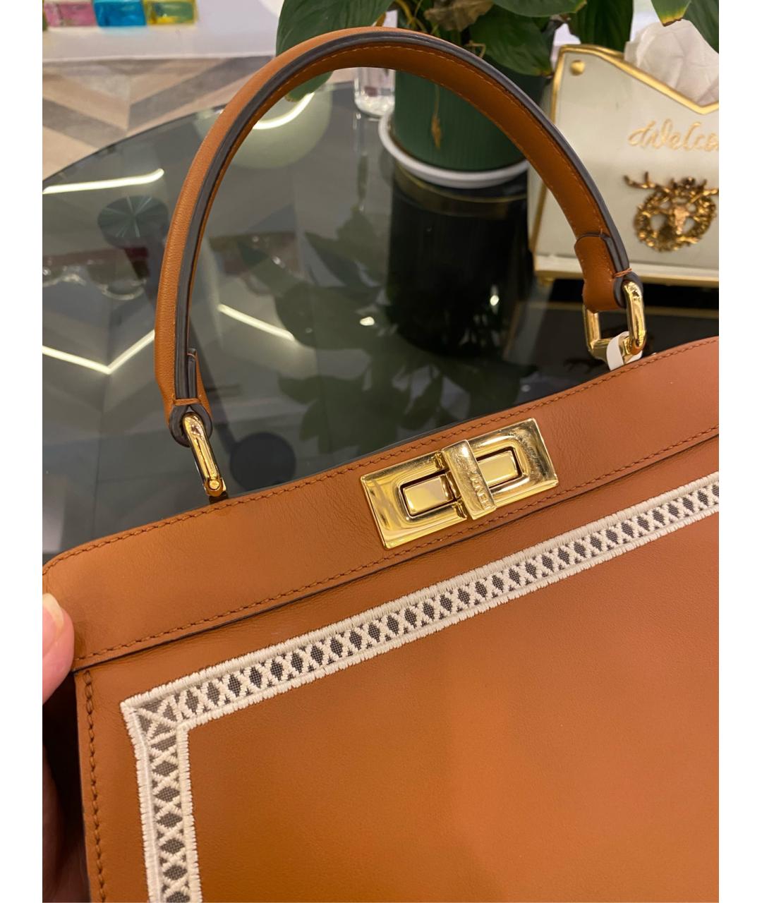 FENDI Коричневая кожаная сумка через плечо, фото 6