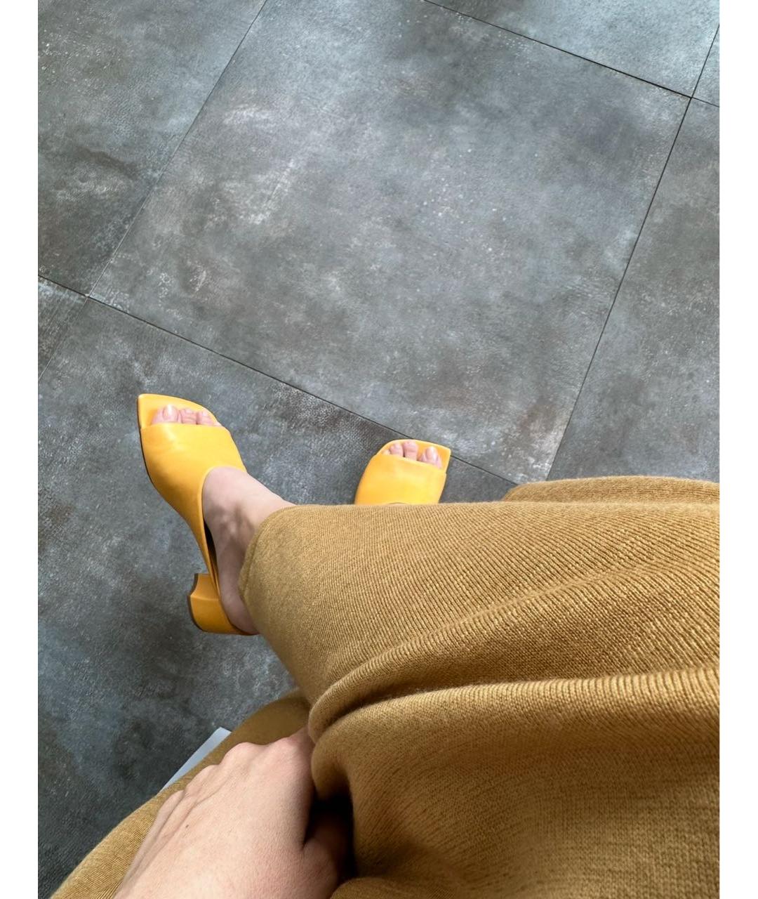 DRIES VAN NOTEN Желтые кожаные мюли, фото 8