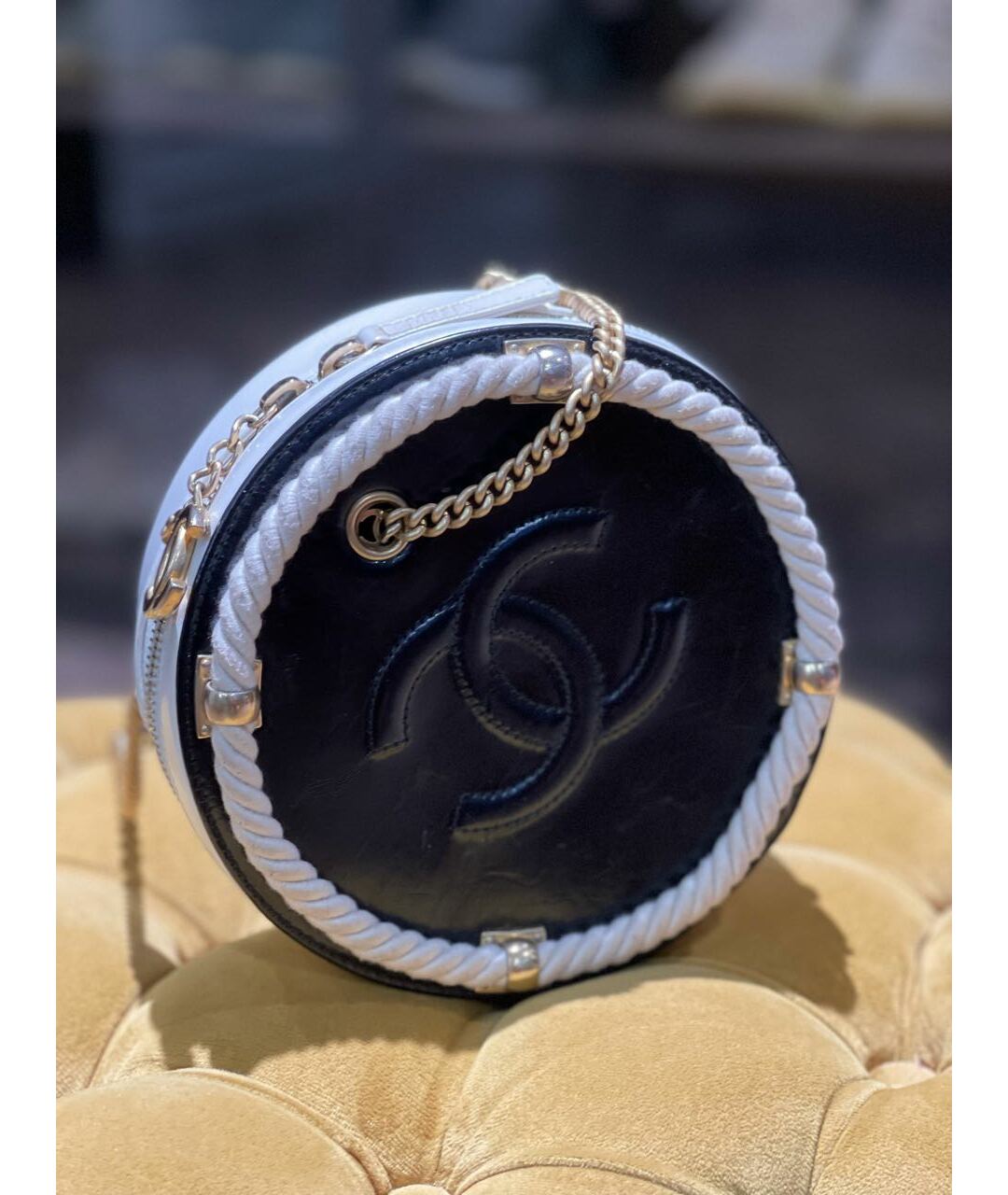 CHANEL PRE-OWNED Черная сумка через плечо из лакированной кожи, фото 9