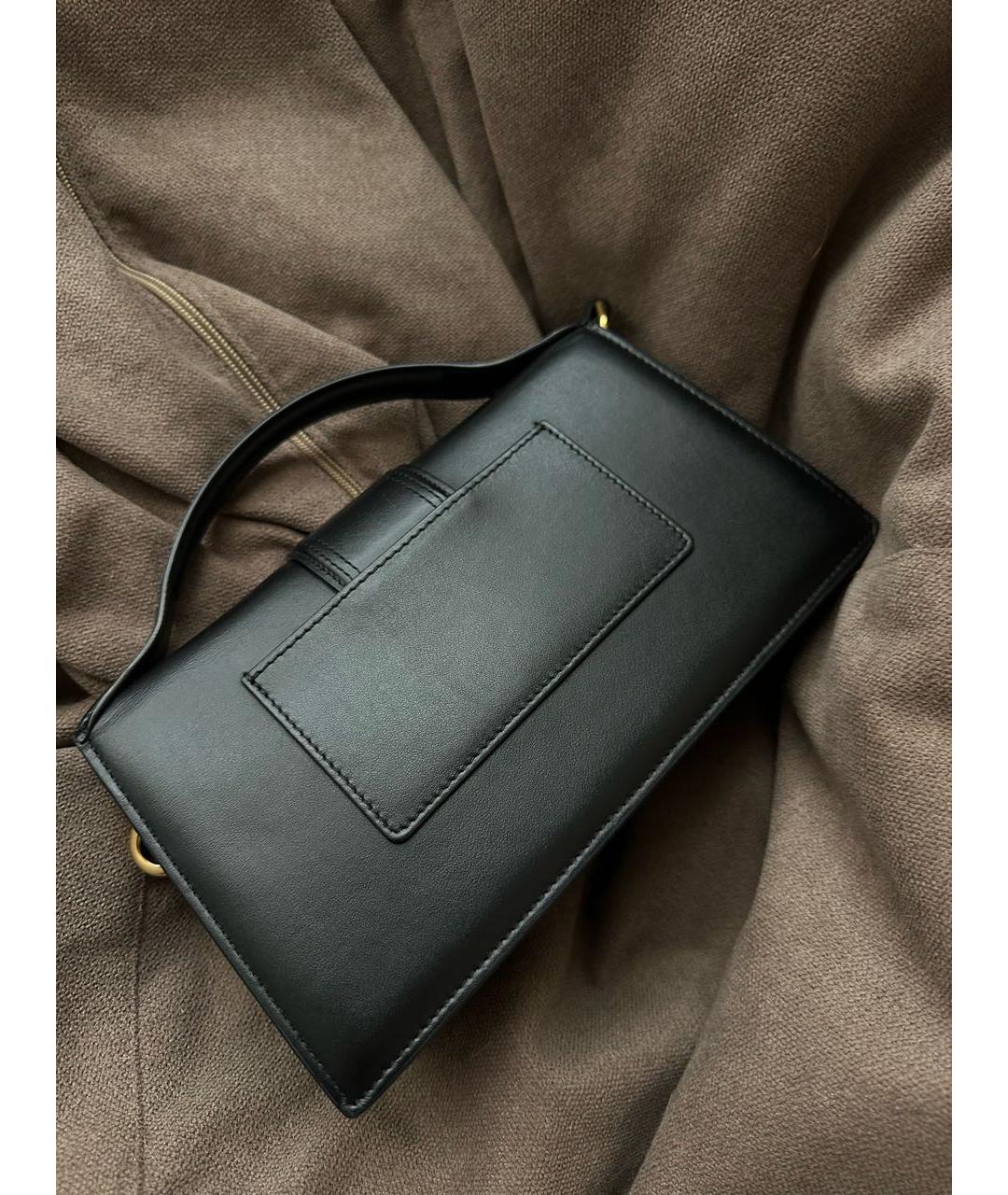 JACQUEMUS Черная кожаная сумка с короткими ручками, фото 4