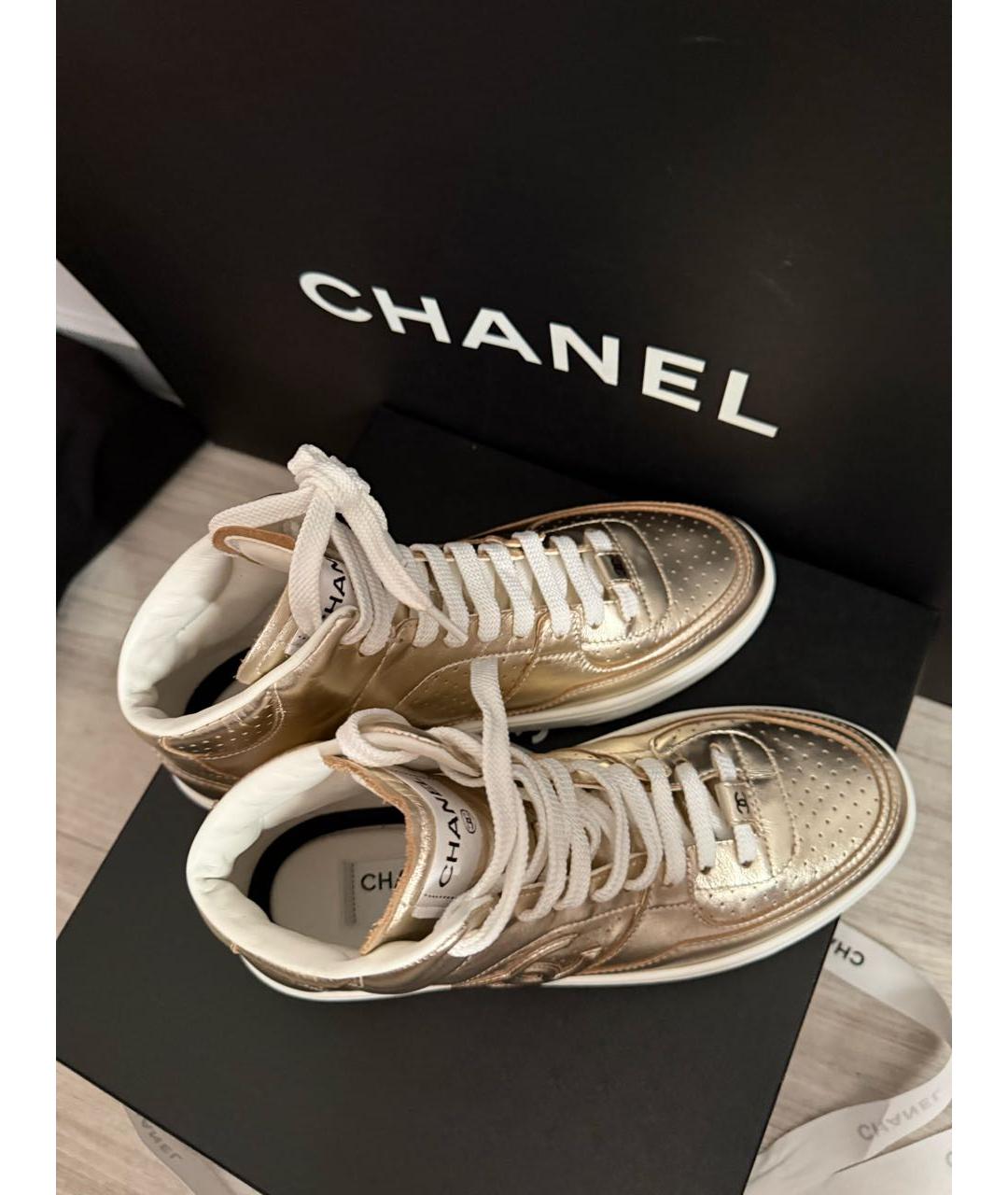 CHANEL Золотые кожаные кеды, фото 7