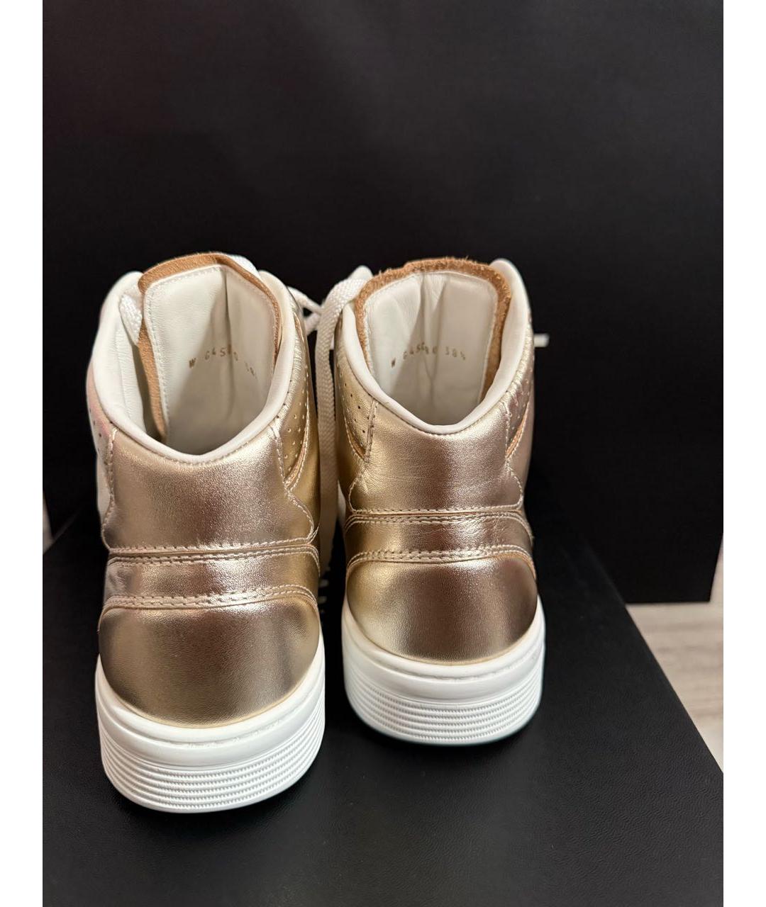 CHANEL Золотые кожаные кеды, фото 4