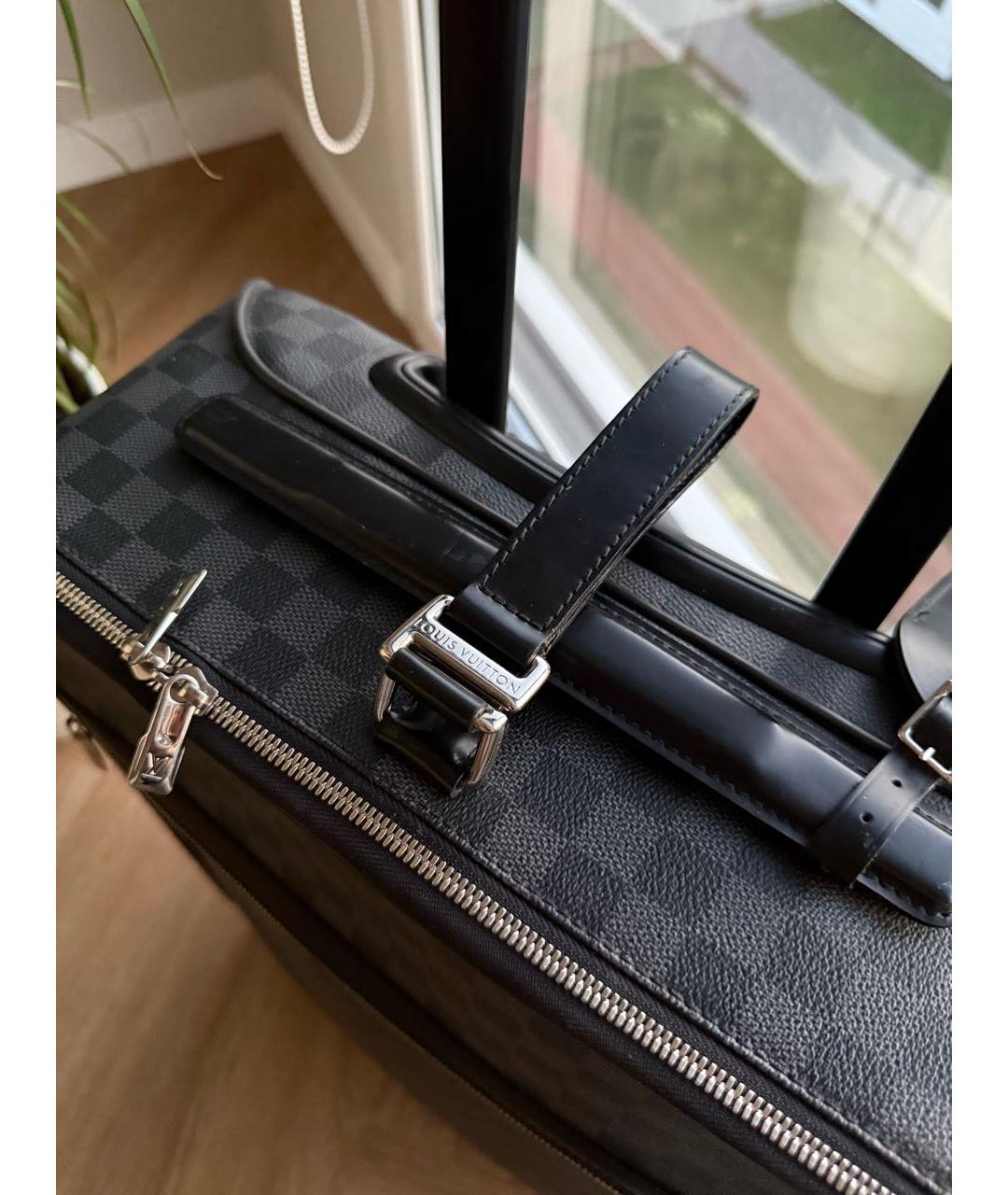 LOUIS VUITTON Черный чемодан, фото 7