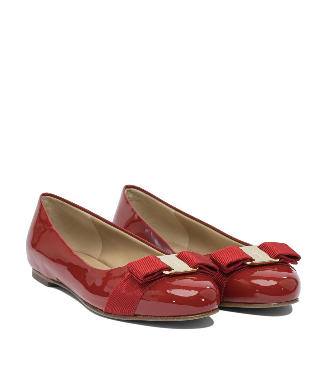 FERRAGAMO Красные кожаные балетки, фото 2