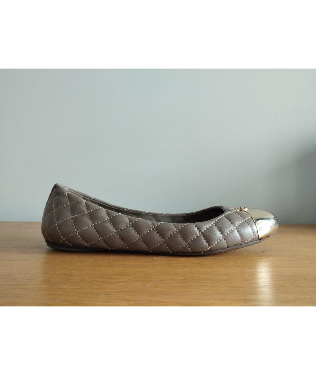 TORY BURCH Антрацитовые кожаные балетки, фото 10