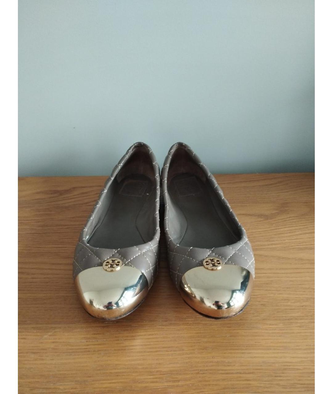 TORY BURCH Антрацитовые кожаные балетки, фото 2