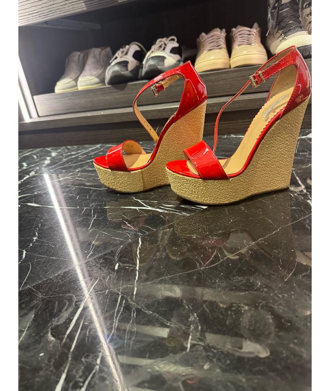 EMPORIO ARMANI Красные босоножки из лакированной кожи, фото 4