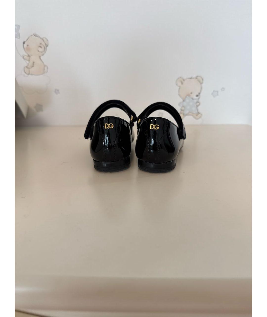DOLCE & GABBANA KIDS Черные балетки и туфли из лакированной кожи, фото 4
