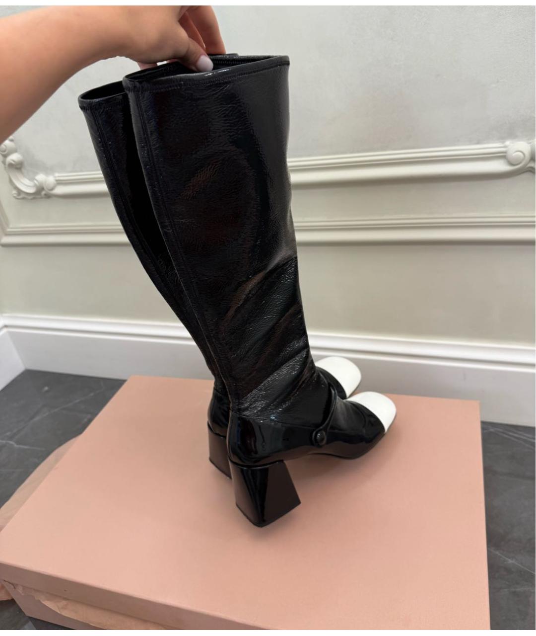 MIU MIU Черные сапоги из лакированной кожи, фото 2