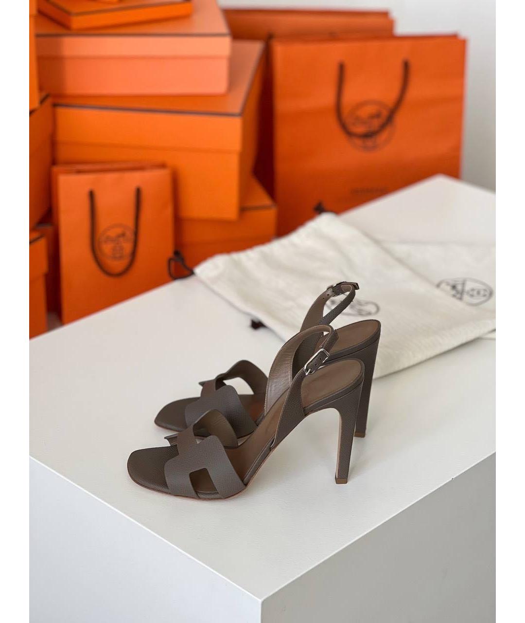 HERMES Коричневые кожаные босоножки, фото 3
