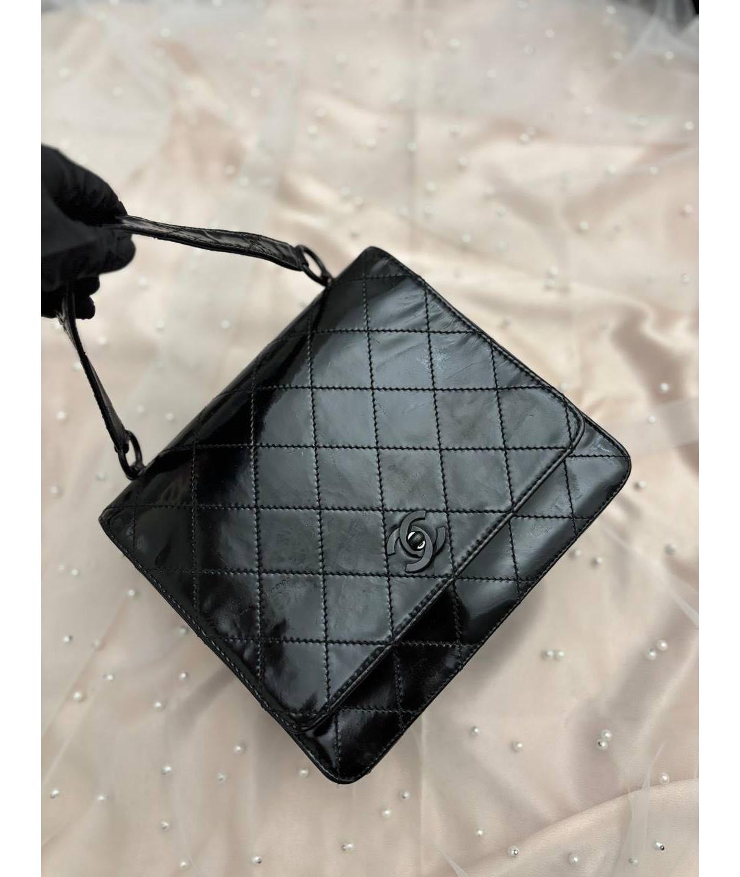CHANEL Черная сумка тоут из лакированной кожи, фото 2